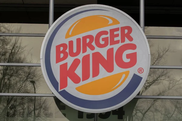 Billboard Burger King Amsterdamie Holandia 2022 — Zdjęcie stockowe