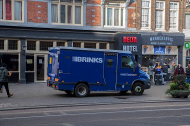 Brinks Şirketi Kamyonu Amsterdam 'da Hollanda 28-1-2020