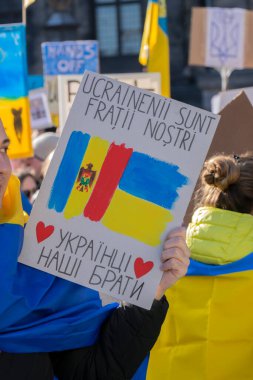  Ukrayna 'da Amsterdam' daki savaşa karşı düzenlenen protestoda Hollanda 27-2-2022