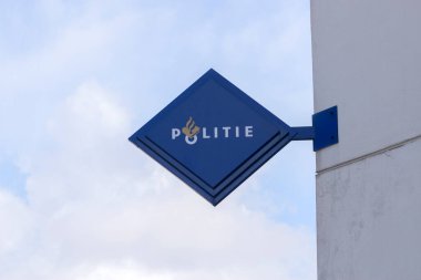 Amsterdam 'da Duvarda Polis Logosu 14-3-2022