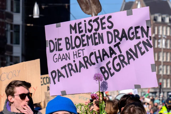 Amsterdam Daki Kadın Yürüyüşü Gösterisinde Pembe Billboard 2022 — Stok fotoğraf