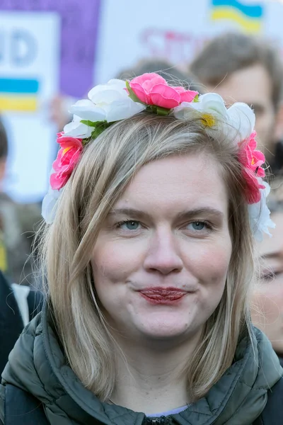 Mooie Oekraïense Dame Bij Het Protest Tegen Oorlog Oekraïne Amsterdam — Stockfoto
