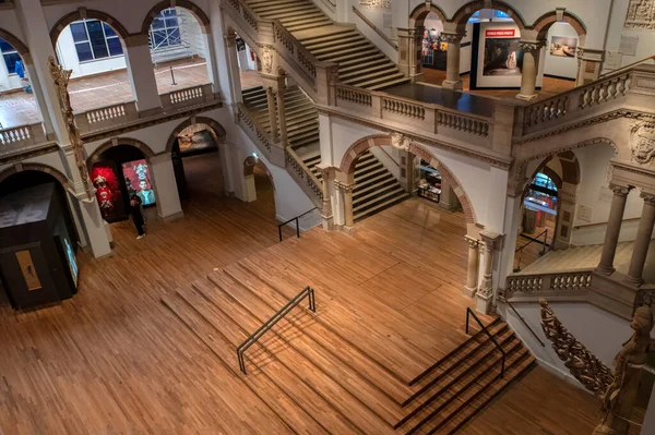 Escadaria Dentro Museu Tropenmuseum Amsterdã Holanda 2022 — Fotografia de Stock