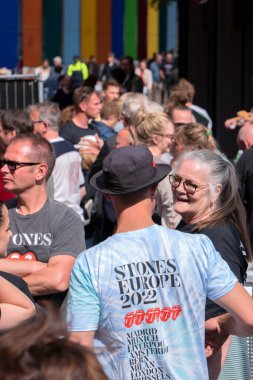 Taraftarlar Amsterdam 'daki Rolling Stones' un son üç konserine hazırlanıyor. Hollanda 13-6-2022