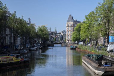 Amsterdam 'daki Oost-Indische Huisbrug' dan Görünüm 23-6-2022