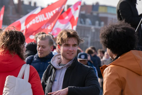 Demonstrators Talking Niet Mijn Schuld Demonstration Amsterdam Netherlands 2022 — Stok fotoğraf