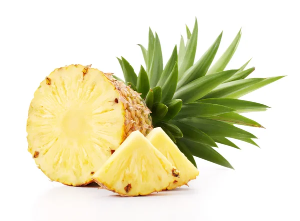 Pineapple with slices — Stock Photo, Image