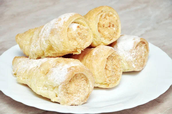 Tube of cream cake — Stock Photo, Image