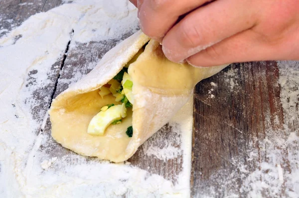 Chef sculpts patty — Stock Photo, Image