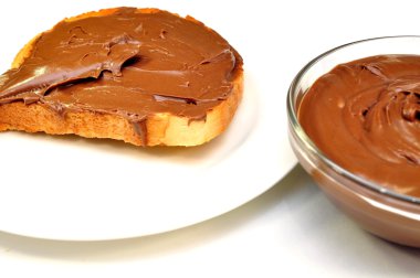 Çikolata kremalı ve buğday tost