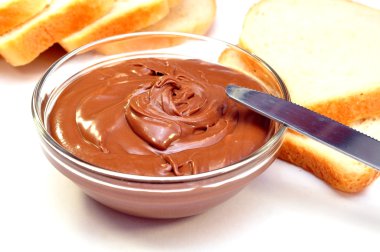 Çikolata kremalı ve buğday tost