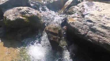 Soçi dağlarında Polykarya şelalesi 