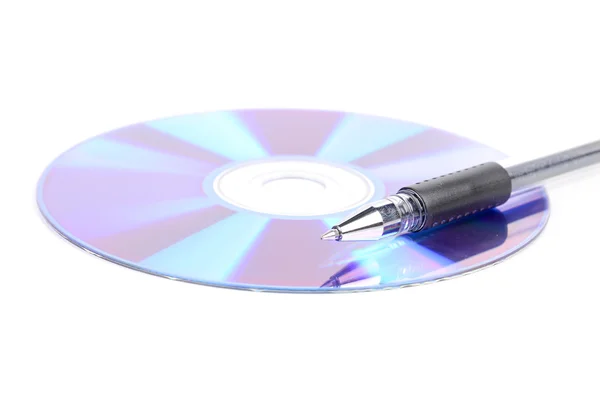 DVD en pen op witte achtergrond — Stockfoto