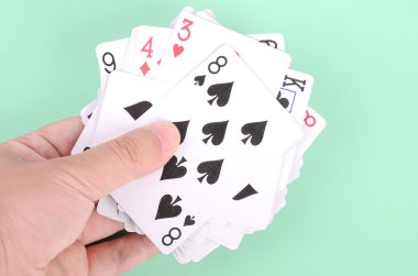 yeşil zemin üzerine Poker