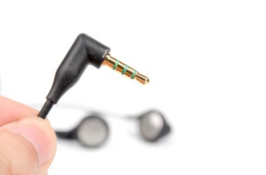 Beyaz arkaplanda kulaklık