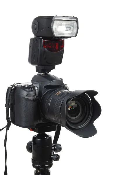 DSLR digital camera on tripod — Stock Photo, Image