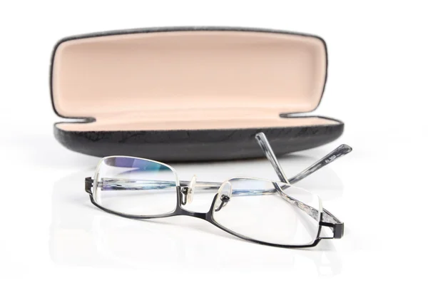 Brille und Etui — Stockfoto