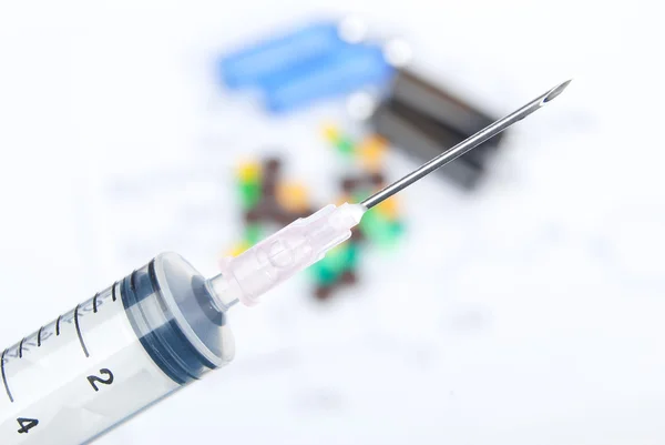 İlaç ve şırınga