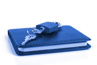 Not defteri ve asma kilit