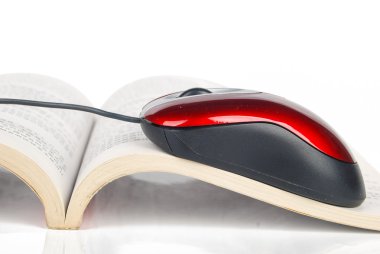 bilgisayar fare ve kitap