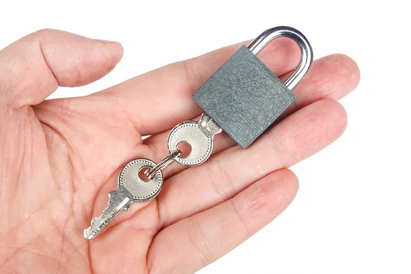 Cadeado e chave no fundo branco — Fotografia de Stock