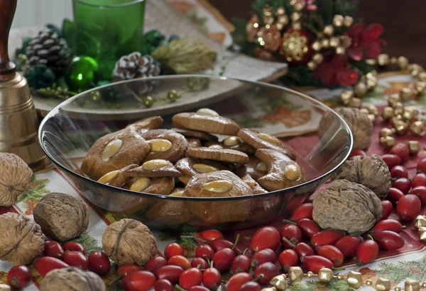 Assorted shapes of gingerbread cookies — Stock Photo, Image