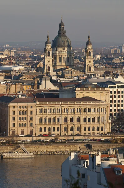 Basilique Saint Stephens (Szen Istvan Bazilika) dans la capitale Ci — Photo