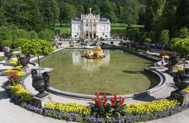 Linderhof castle Gölü, Bavyera, Almanya ile