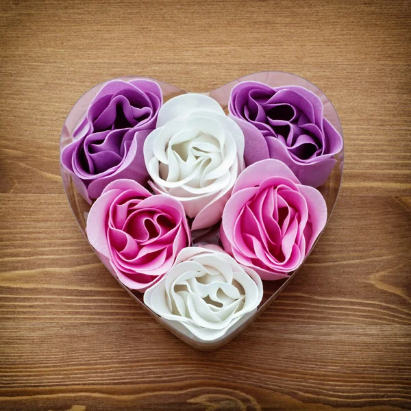 Coração bonito feito de flores de tecido — Fotografia de Stock