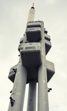 Prag'da Zizkov televizyon kulesi