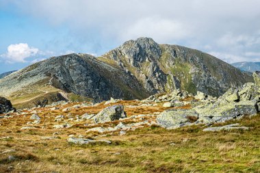 Derese Hill, Low Tatras Dağı, Slovak Cumhuriyeti. Yürüyüş teması. Mevsimsel doğal sahne.