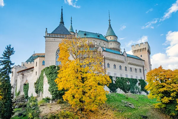 Bojnice Slott Slovakien Arkitektoniskt Tema Resmål Höstscenen — Stockfoto