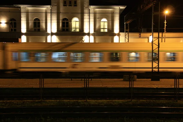 Train in station — Stock Photo, Image