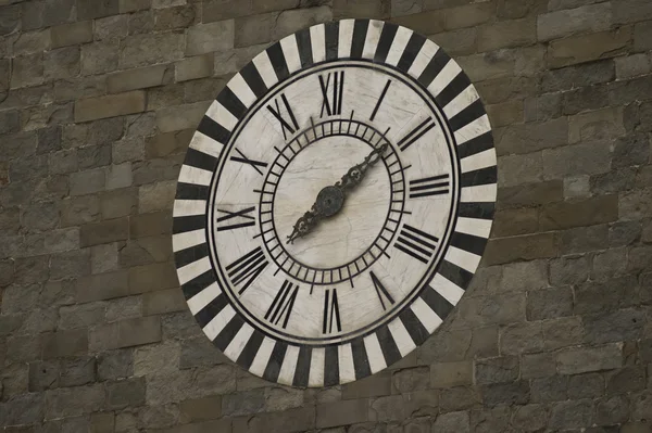 White and black marble clock — Stock Photo, Image