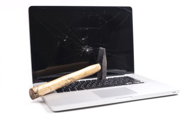 kırık laptop