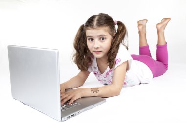 laptop kız