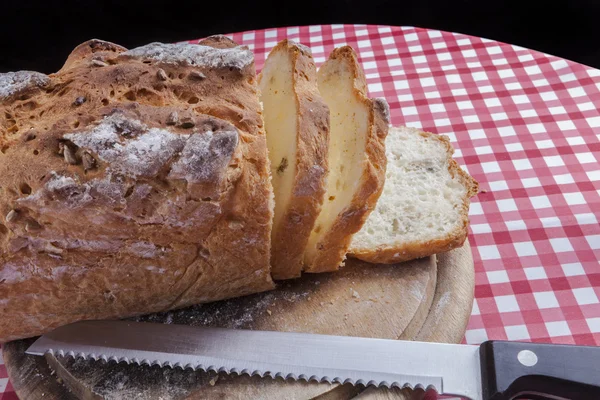 Bread Slicing — Stock Photo, Image