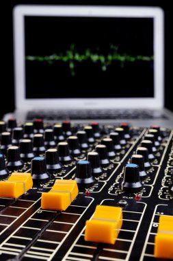 müzik karıştırıcı