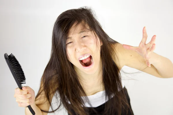 Gritando por el pelo desordenado — Foto de Stock