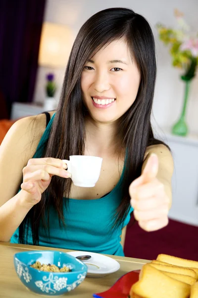 Strong asian woman ready for the day thumb up — Stock Photo, Image