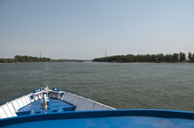 yolcu nakliye gemisi Tuna Nehri