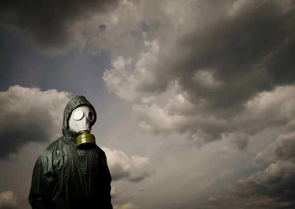 Gas Mask Man Wearing Gas Mask His Face Dramatic Sky — Stock Photo, Image