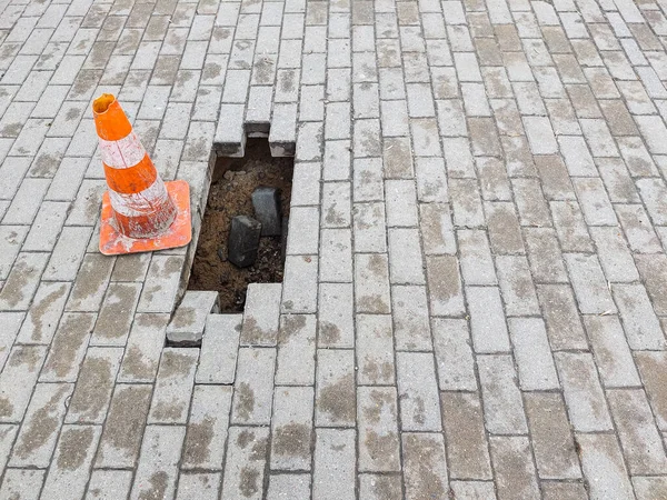 Warning Sign Hole Sidewalk Damaged Pedestrian Zone — Stock Photo, Image