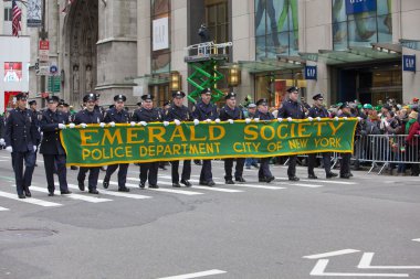 St Patrick'ın günü yürüyüşü