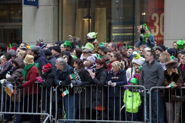 St Patrick'ın günü yürüyüşü