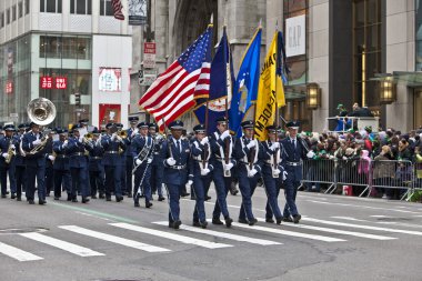 St Patrick'ın günü yürüyüşü