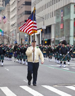 St Patrick'ın günü yürüyüşü