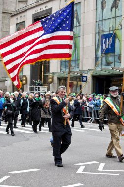 St Patrick'ın günü yürüyüşü
