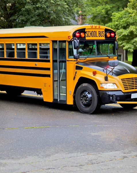 Autobus szkolny — Zdjęcie stockowe