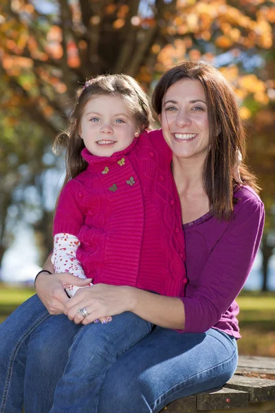 Mother and daughter — Stock Photo, Image